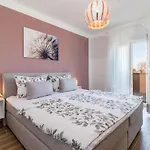 Tiana Villa *