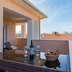 Tiana Villa
